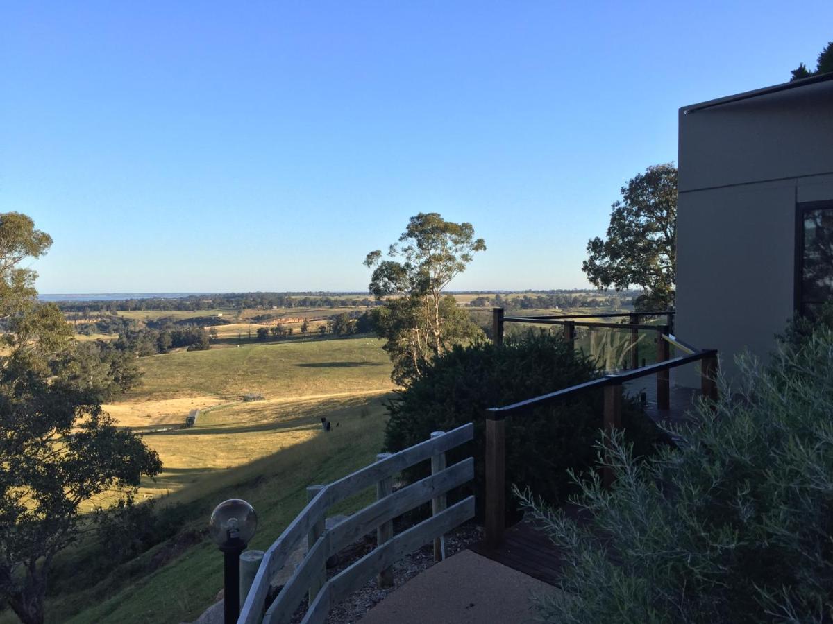 Apartamento Down To Earth Farm Retreat Sarsfield Exterior foto